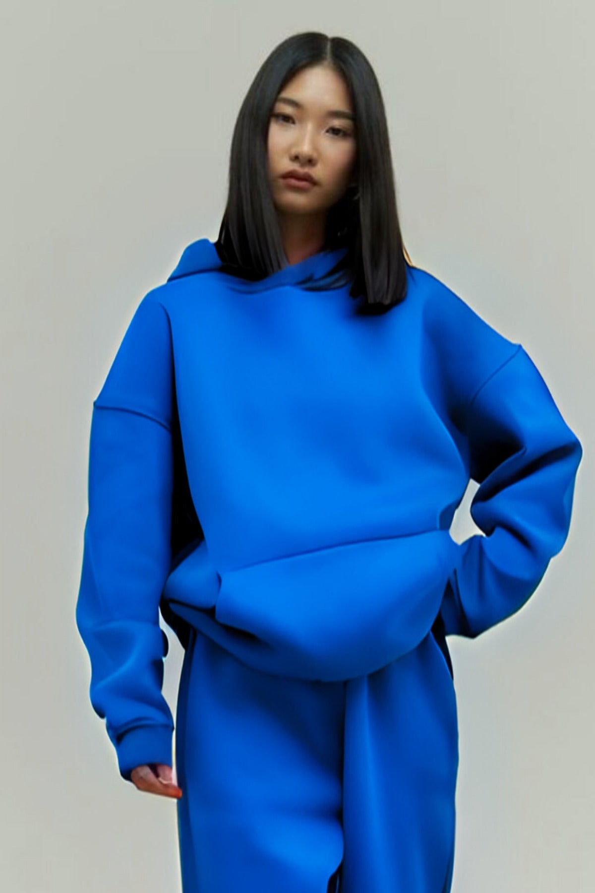 Kadın Rahat Oversize 3 İ̇plik Pamuklu Şardonlu Kanguru Cep Kapşonlu Sweatshirt - Saks Mavi - 2