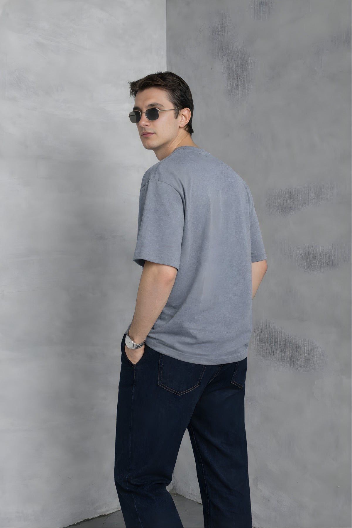 Erkek Siyah Basic Oversize Tişört Rahat Kalıp Düz Minimal Pamuklu Günlük T-shirt - Füme - 2