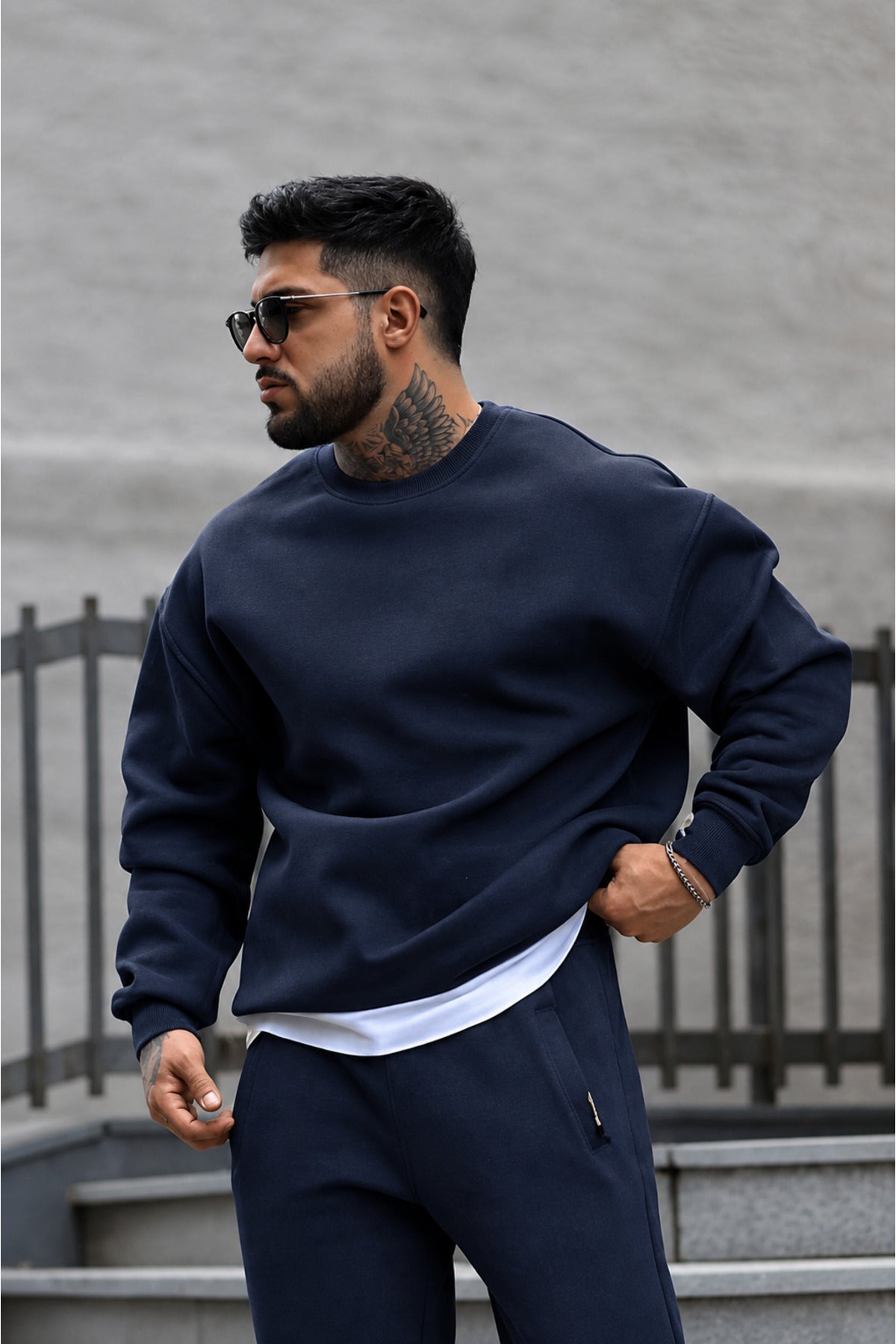 Erkek Oversize 3 İ̇plik İ̇çi Pamuklu Uzun Kollu Bisiklet Yaka Kazak - Lacivert - 3