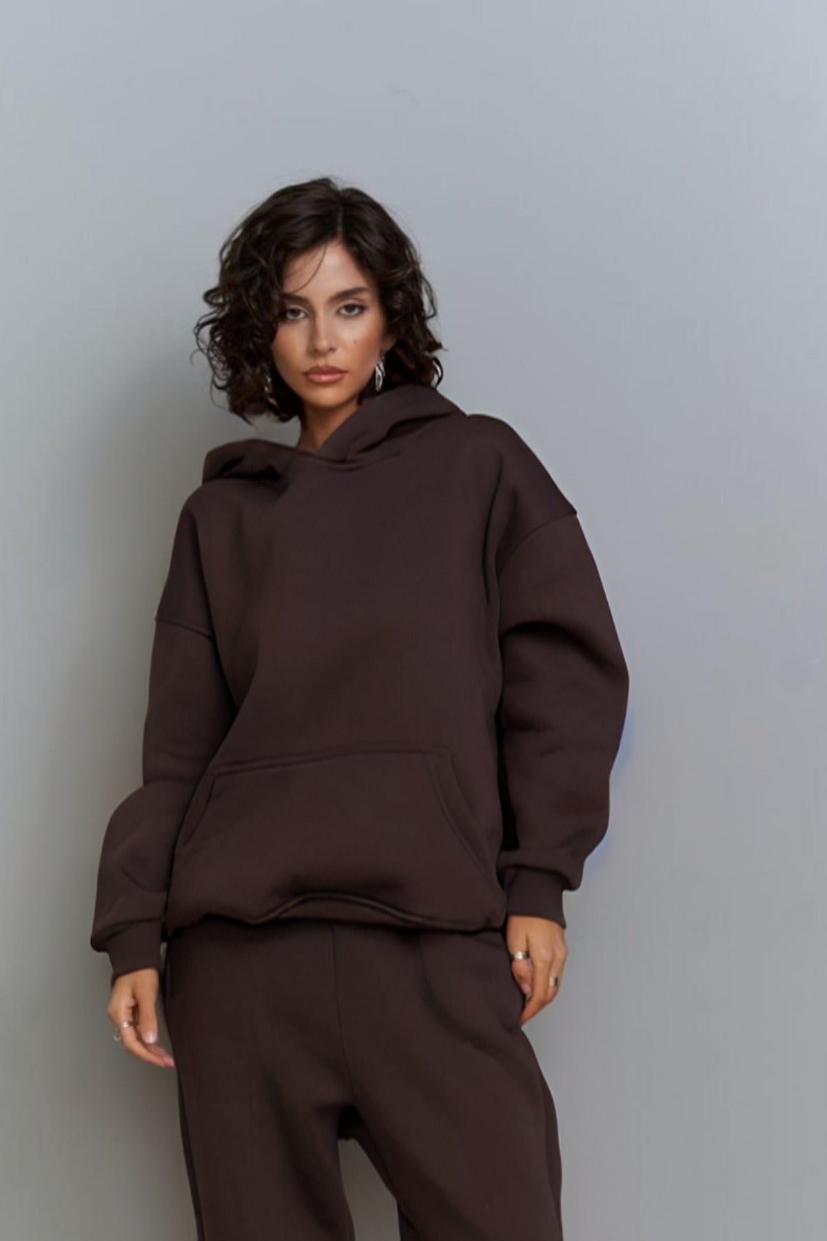 Kadın 3 İ̇plik İ̇çi Pamuklu Kanguru Cep Regular İ̇çi Pamuklu Oversize Sweatshirt - Kahverengi - 2