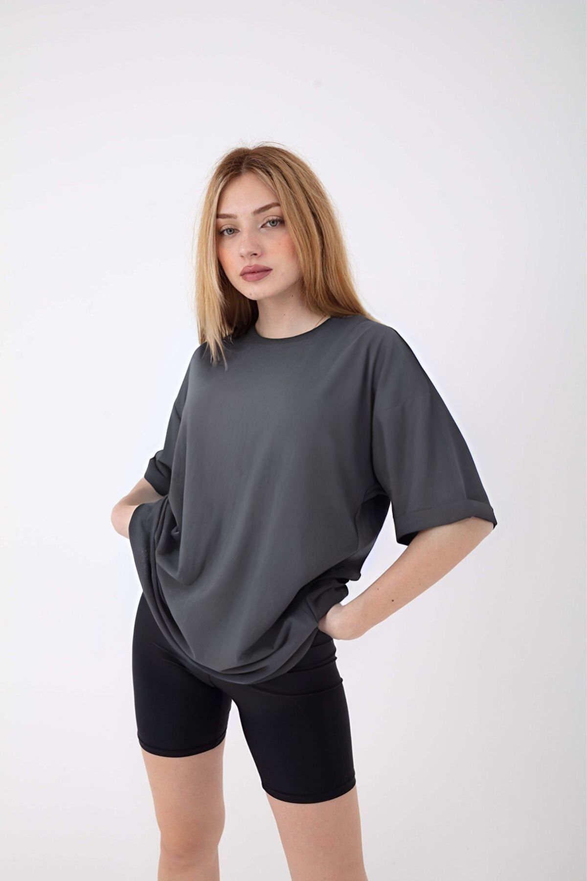 Kadın Oversize Kısa Kollu Bisiklet Yaka Tişört - Füme - 2