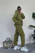 Kadın Oversize Trend Model Kanguru Cep Kapşonlu Sweatshirt Eşofman Takımı - Yağ Yeşili - 4