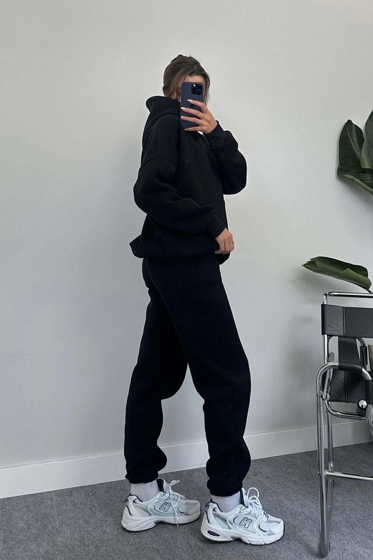 Kadın Oversize Trend Model Kanguru Cep Kapşonlu Sweatshirt Eşofman Takımı - Siyah - 3