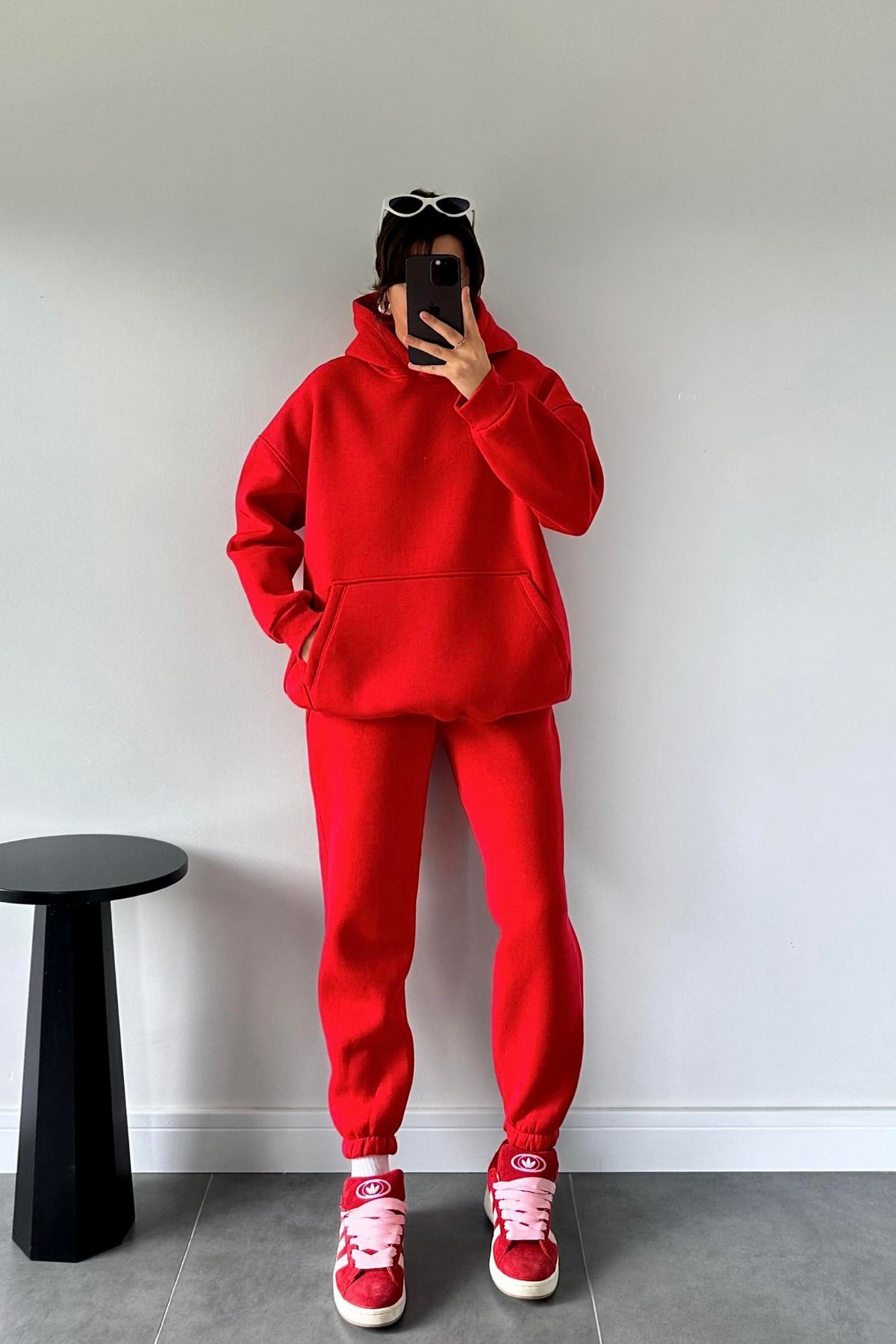 Kadın Oversize Trend Model Kanguru Cep Kapşonlu Sweatshirt Eşofman Takımı - Canlı Kırmızı - 1