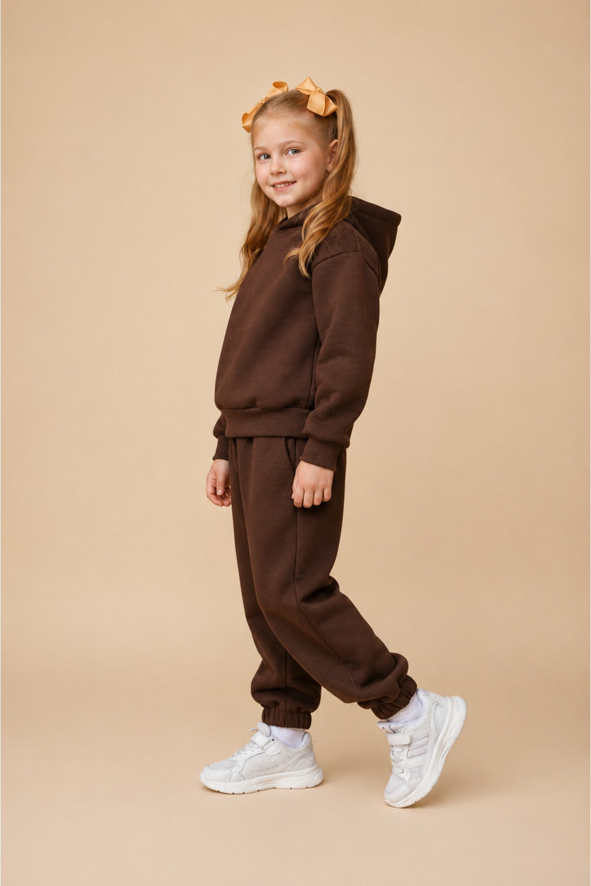 Çocuk Unisex Oversize Modern Kesi̇m Kapüşonlu Kanguru Cepli̇ Süper Yüksek Bel Günlük Eşofman Takimi - Kahverengi - 3