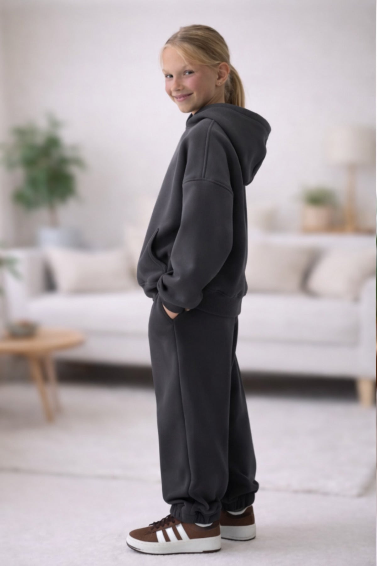 Çocuk Kapşonlu 3 İ̇plik Şardonlu Beli Bağlamalı Oversize Eşofman Takımı - Füme - 2
