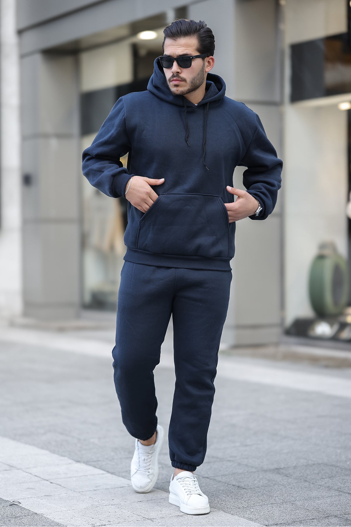 Erkek Bol Oversize 3 İ̇plik İ̇çi Pamuklu Kanguru Cep Kapşonlu Lastikli Paça Jogger Kış Eşofman Takımı - Lacivert - 1
