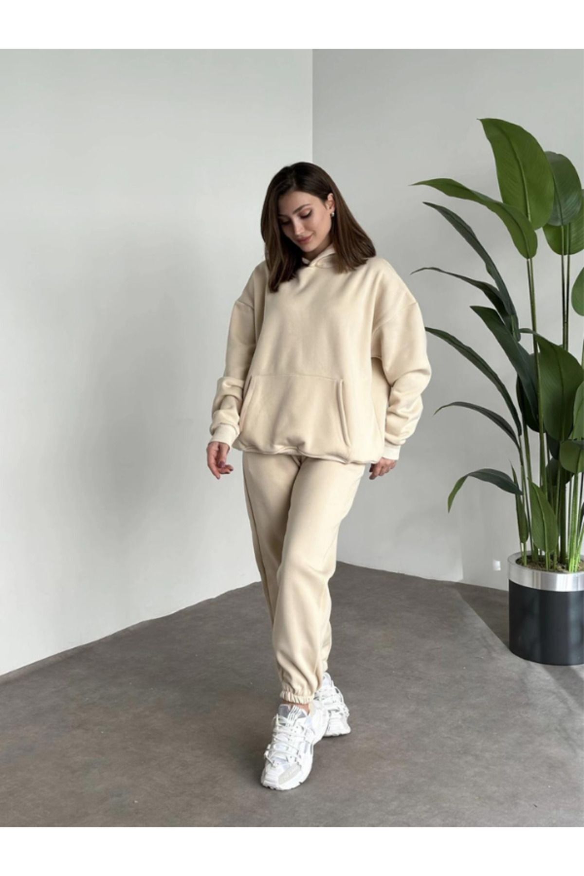 Kadın Bej Brooklyn Oversize Kapşonlu Alt Üst Eşofman Takımı - Beige - 2