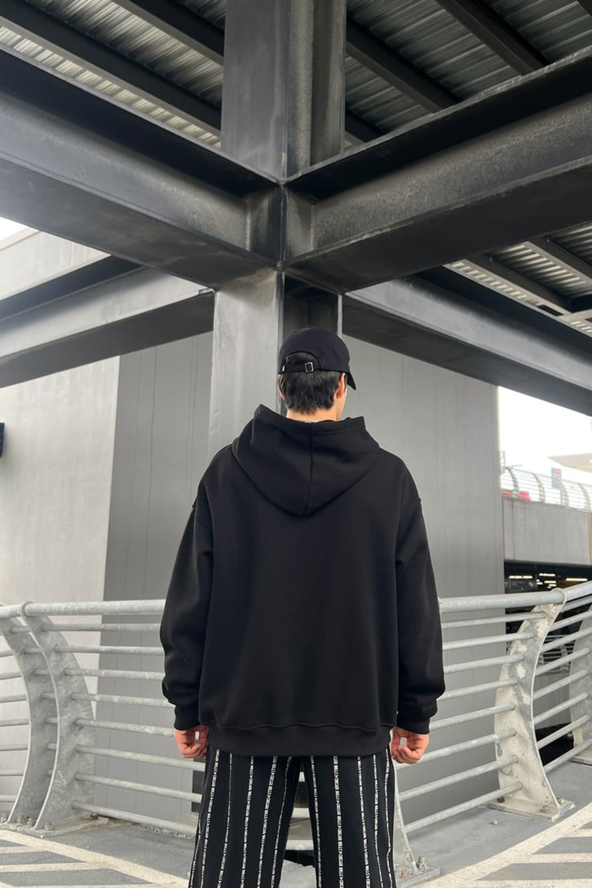 Erkek Si̇yah Bol Kalıp Basic Baskısız Düz Sweatshirt Hırka - Siyah - 2