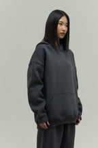Kadın Rahat Oversize 3 İ̇plik Pamuklu Şardonlu Kanguru Cep Kapşonlu Sweatshirt - Füme - 4